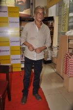 Sudhir Mishra at Nidhie Sharma book launch in Crossword, Mumbai on 18th Nov 2014 (31)_546c5befe908e.JPG