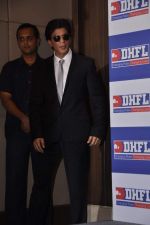 Shahrukh Khan announced as the Brand Ambassador of DHFl in Trident, BKC on 20th Nov 2014 (2)_546f6c91b0119.JPG