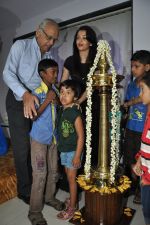 Aishwarya Rai Bachchan  meets children from Smile Train Organisation in Mumbai on 20th Nov 2014 (41)_547062dd1c717.JPG
