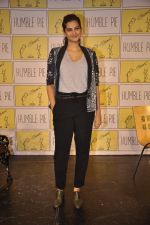Rhea Kapoor launches Humble Pie in Palladium on 20th Nov 2014 (1)_547062733793e.JPG