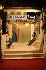 at Sonaakshi Raaj store launch in Bandra, Mumbai on 20th Nov 2014 (20)_547077c2b6820.JPG