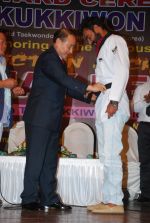 Ajay Devgan was felicitated by Taekwondo Masters from Korea in Mumbai on 22nd Nov 2014 (14)_5473266f7bff9.JPG