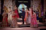 Model walk the ramp for Suneet Verma for Blenders with jewels by Azva on 29th Nov 2014 (116)_547c4ad09784d.JPG