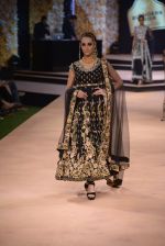 Model walk the ramp for Suneet Verma for Blenders with jewels by Azva on 29th Nov 2014 (43)_547c4a7ddbfb1.JPG