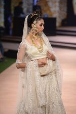Model walk the ramp for Suneet Verma for Blenders with jewels by Azva on 29th Nov 2014 (58)_547c4a90e4c14.JPG
