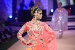Model walk the ramp for Suneet Verma for Blenders with jewels by Azva on 29th Nov 2014 (8)_547c4a5e90a9f.JPG