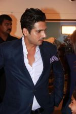 Zayed Khan at mukesh batra photo exhibition in Mumbai on 4th Dec 2014 (41)_548179f7236ef.jpg