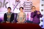 Aamir Khan, Anushka Sharma, Vidhu Vinod Chopra at PK Movie Press Meet in Hyderabad on 9th Dec 2014 (113)_54880a7d0631c.JPG