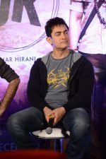 Aamir khan at PK Movie Press Meet in Hyderabad on 9th Dec 2014 (25)_548807e1b5c52.JPG