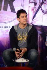 Aamir khan at PK Movie Press Meet in Hyderabad on 9th Dec 2014 (57)_548807ede86b5.JPG