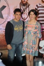 Aamir khan, Anushka Sharma at PK Movie Press Meet in Hyderabad on 9th Dec 2014 (552)_5488089ae5cc3.JPG