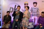 Aamir khan, Anushka Sharma, Rajkumar Hirani, Vidhu Vinod Chopra at PK Movie Press Meet in Hyderabad on 9th Dec 2014 (245)_548808c2584b2.JPG