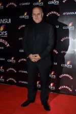 Anupam Kher at Sansui Stardust Awards red carpet in Mumbai on 14th Dec 2014 (674)_548fcee3aa7bc.JPG