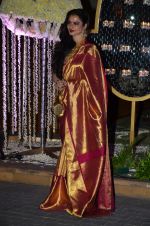 Rekha at Riddhi Malhotra & Tejas Talwalkar_s wedding reception in J W Marriott, Mumbai on 15th Dec 2014 (37)_548fec6779d5b.JPG