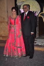 Sridevi, Boney Kapoor at Riddhi Malhotra & Tejas Talwalkar_s wedding reception in J W Marriott, Mumbai on 15th Dec 2014 (132)_548fed854cdfc.JPG