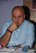 Anupam Kher launches Once Upn a star book in Mumbai on 16th Dec 2014 (1)_549132dcf1c31.JPG