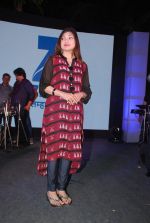 Alka Yagnik at Zee_s concert in Band Stand, Mumbai on 17th Dec 2014 (86)_5492940418704.JPG