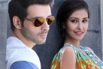 Girish Kumar & Navneet Kaur Dhillon To Romance Each Other (2)_5492c191c987d.jpg