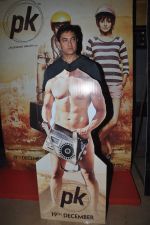 Aamir Khan at PK Screening in Mumbai on 18th Dec 2014 (4)_5493fb9bdfa87.JPG