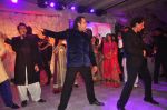 Shahrukh Khan at Vikram Singh_s Brother Uday and Ali Morani�s daughter Shirin�s Sangeet Ceremony on 18th Dec 2014 (14)_5494005d7d079.JPG