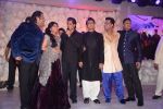 Shahrukh Khan, Sonu Nigam at Vikram Singh_s Brother Uday Singh and Ali Morani_s daughter Shirin_s Sangeet Ceremony on 18th Dec 2014 (16)_549411a256eeb.JPG