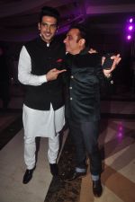 Zayed Khan at Vikram Singh_s Brother Uday Singh and Ali Morani_s daughter Shirin_s Sangeet Ceremony on 18th Dec 2014 (37)_549411ec44e96.JPG