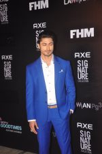 Vidyut Jamwal at Fhm bachelor of the year bash in Hard Rock Cafe on 22nd Dec 2014 (50)_549942401811c.JPG