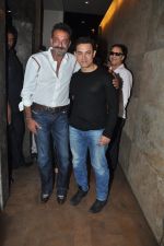 Sanjay Dutt, Aamir Khan at PK Screening in Mumbai on 25th Dec 2014 (24)_549d41260dc96.JPG