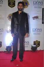 Abhishek Bachchan at the 21st Lions Gold Awards 2015 in Mumbai on 6th Jan 2015 (245)_54acf20783baf.jpg