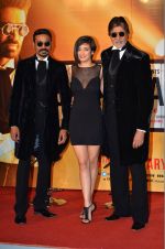 Dhanush, Akshara Haasan, Amitabh Bachchan at Shamitabh trailor launch in Mumbai on 6th Jan 2015 (471)_54acd89096485.jpg