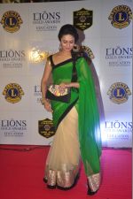 Divyanka Tripathi at the 21st Lions Gold Awards 2015 in Mumbai on 6th Jan 2015 (490)_54acf3ac352ce.jpg