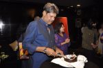 Kapil Dev_s Khshi NGO at SRK_s painting auction bash in Mumbai on 6th Jan 2015 (142)_54acd515bf6c3.jpg