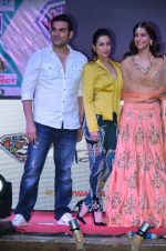 Sonam Kapoor, Malaika Arora Khan, Arbaaz Khan at Dolly Ki Doli promotions in Mumbai on 9th Jan 2015 (52)_54b2434716cd0.JPG