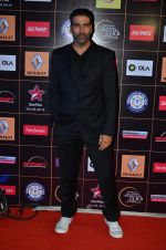 Akshay Kumar at Producers Guild Awards 2015 in Mumbai on 11th Jan 2015 (1025)_54b36344bddfc.JPG