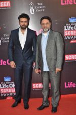 Harman Baweja, Harry Baweja at Life Ok Screen Awards red carpet in Mumbai on 14th Jan 2015(201)_54b7d308d13c6.JPG