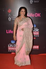 Hema Malini at Life Ok Screen Awards red carpet in Mumbai on 14th Jan 2015(354)_54b7d33882657.JPG