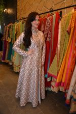 Elli Avram at the festive collection launch at the Hue store on 20th Jan 2015 (84)_54bf53b9f05ee.JPG