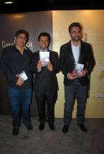 Vashu Bhagnani, Jackky Bhagnani at Rohit Khilnani_s book launch in Bandra, Mumbai on 22nd Jan 2015 (48)_54c20a2aca45d.JPG