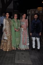 Karisma Kapoor, Babita, Kareena Kapoor, Saif Ali Khan at Soha Ali Khan and Kunal Khemu_s wedding Reception in Mumbai on 25th Jan 2015 (297)_54c61c43d51e1.JPG