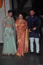 Sharmila Tagore, Kareena Kapoor, Saif Ali Khan at Soha Ali Khan and Kunal Khemu_s wedding Reception in Mumbai on 25th Jan 2015 (204)_54c61c4604862.JPG