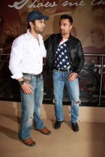 Ajaz Khan, Pulkit Samrat at the Premiere of Khamoshiyaan in Mumbai on 29th Jan 2015 (115)_54cb3fc69a3a1.jpg