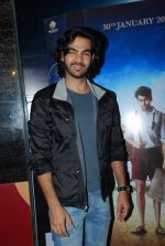 Karan Grover at the Premiere of Hawaizaada in Mumbai on 29th Jan 2015 (43)_54cb428d5a2c9.jpg