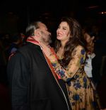  Jacqueline Fernandez ar Art Fair bash hosted by Kalyani Chawla in Delhi on 1st Feb 2015 (9)_54cf20dec18c0.jpg