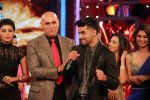 Gautam Gulati wins Bigg Boss Halla Bol Grand Finale (220)_54cf1e17ea6a1.jpg