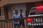 Shahid Kapoor snapped in Juhu, Mumbai on 4th Feb 2015 (1)_54d31d7206178.JPG