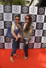 at Asha Karla_s summer 2015 couture collection hosted by Arpita Khan in Juhu, Mumbai on 5th Feb 2015 (89)_54d476ae2fcc2.JPG