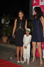 Lisa Ray at 3rd Annual Charity Fundraiser Art Exhibition by Cuddles Foundation in support for children suffering from Cancer in Mumbai on 11th Feb 2015 (19)_54dc670007f9b.JPG