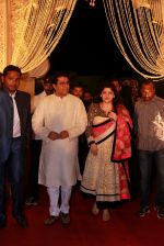 Raj Thackeray at Designer Manali Jagtap_s Wedding Reception in Mumbai on 11th Feb 2015 (87)_54dc638e18fa3.jpg
