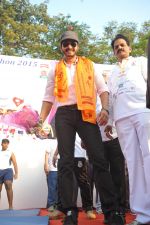 Shreyas Talpade at Little Hearts Marathon 2015 in Mumbai on 11th Feb 2015 (5)_54dc668c8630c.JPG