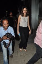 Anushka Sharma snapped in bandra on 20th Feb 2015 (52)_54e89a7bbbce9.jpg